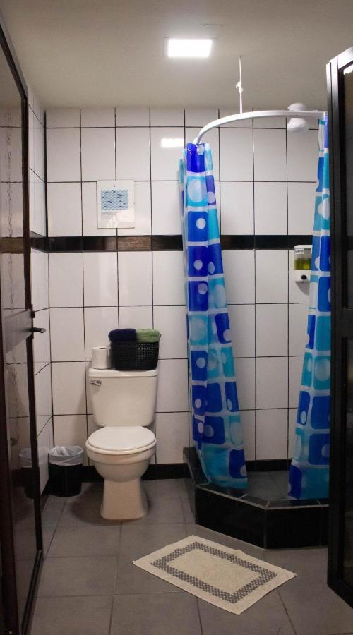 ホテル Casa Irma グアテマラシティ エクステリア 写真
