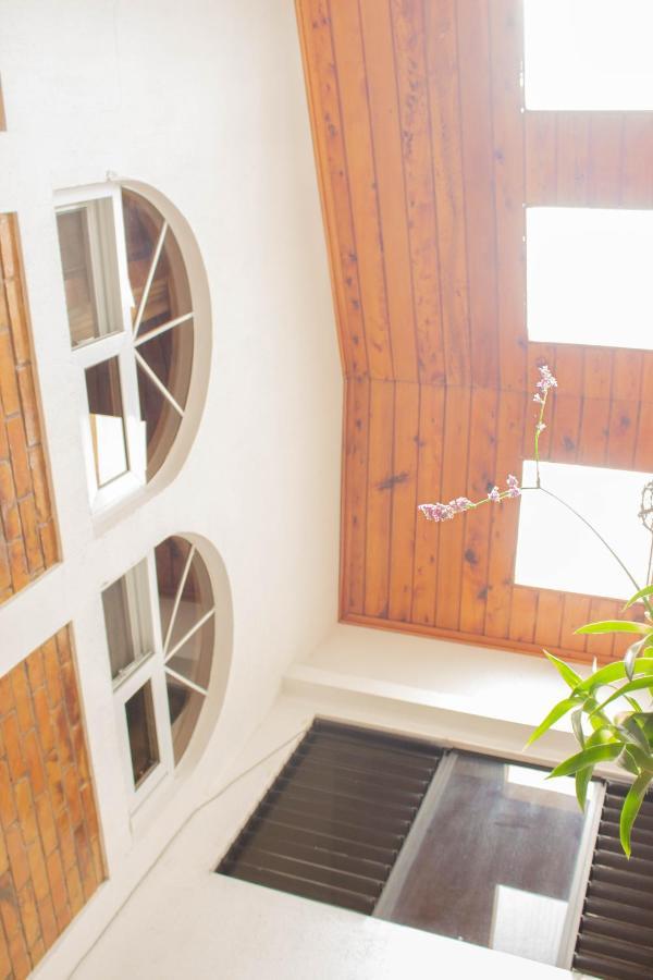 ホテル Casa Irma グアテマラシティ エクステリア 写真